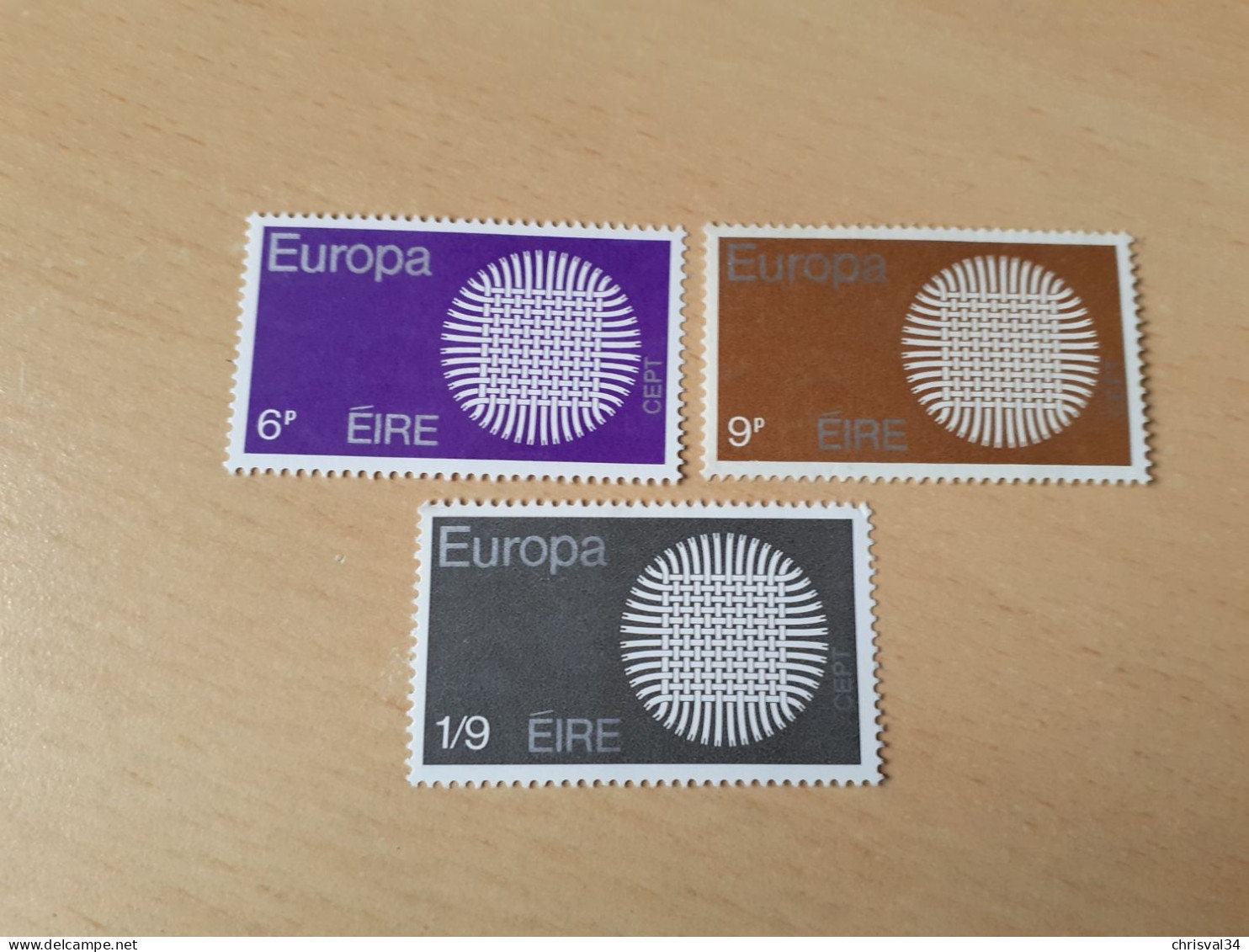 TIMBRES   IRLANDE    ANNÉE  1970      N  241  A  243   COTE  9,00  EUROS   NEUFS   LUXE** - Ongebruikt