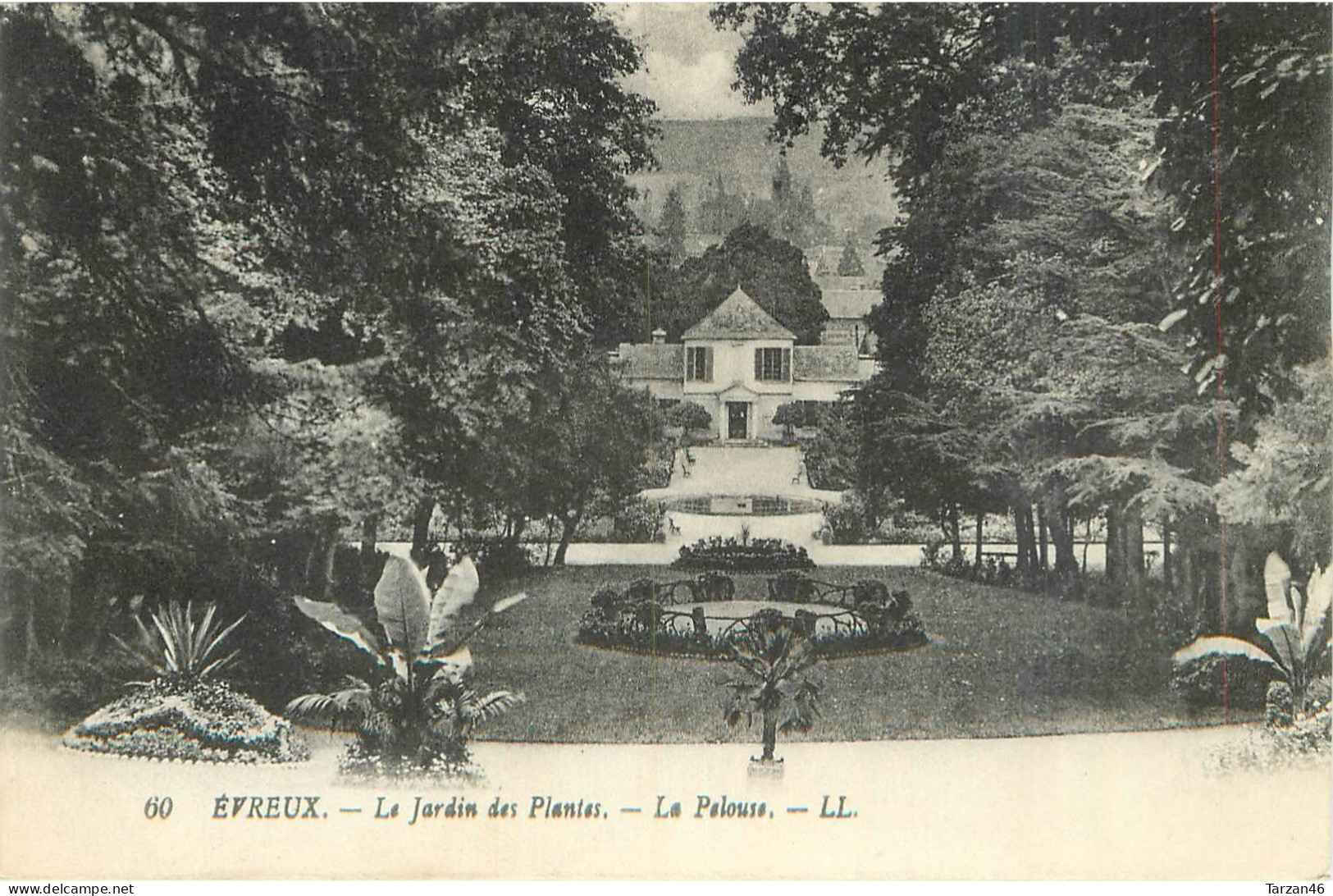 27.04.2024 - C - 60. EVREUX  Le Jardin Des Plantes, La Pelouse - Evreux