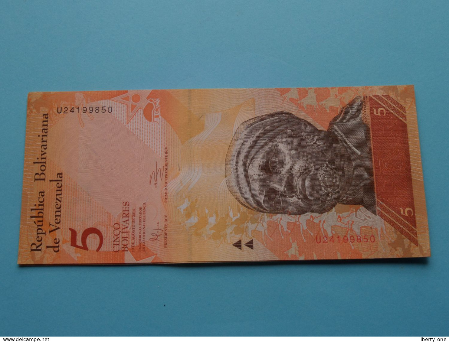 5 - Cinco Bolivares > 19 De Agosto De 2014 > Republica Bolivariana De Venezuela ( For Grade, Please See Photo ) ! - Venezuela