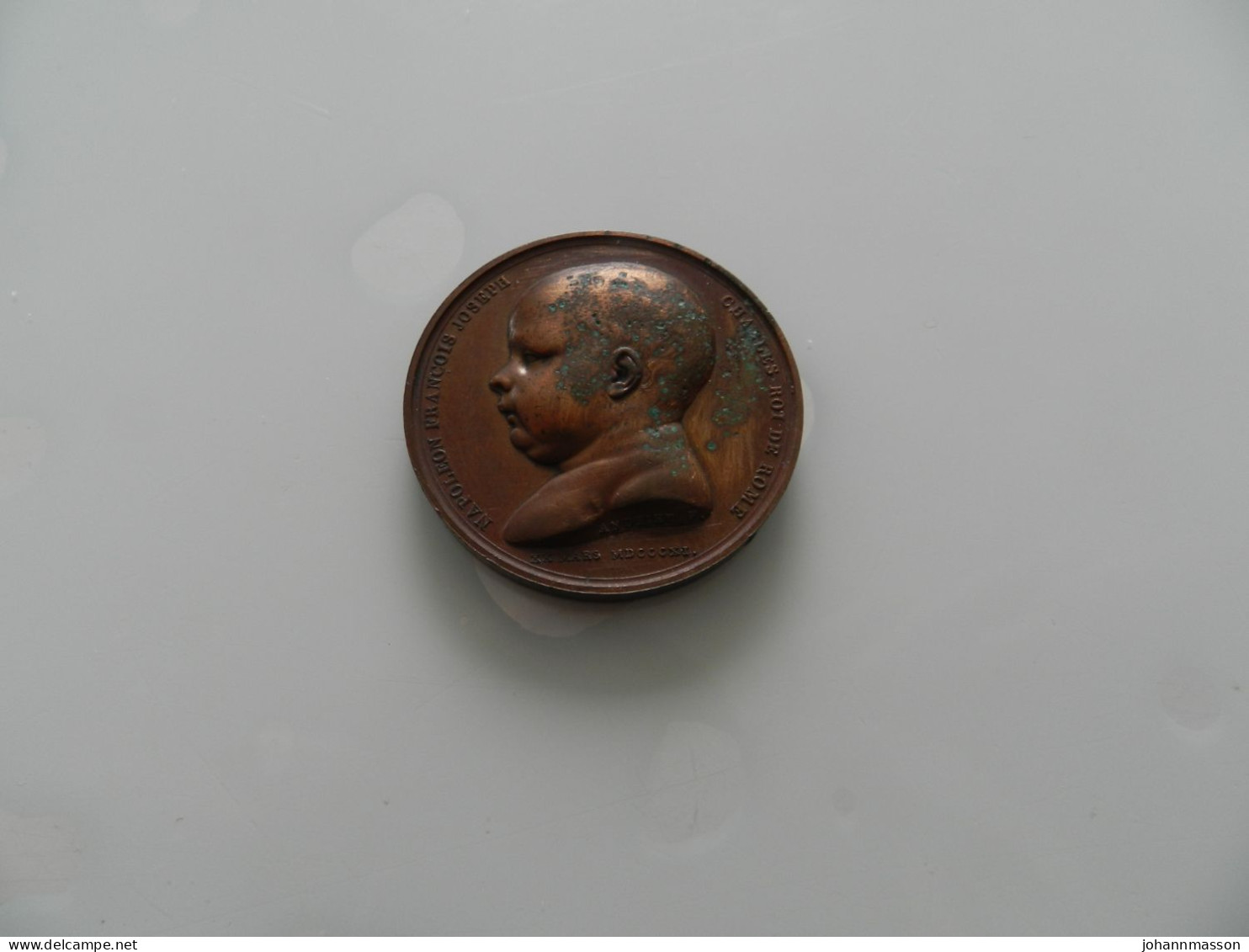 Médaille  Bronze Ou  Cuivre  Naissance  Du Roi De  Rome  Napoléon François  Joseph     Diamétre  4 Cm  Poids  38 Grammes - Other & Unclassified