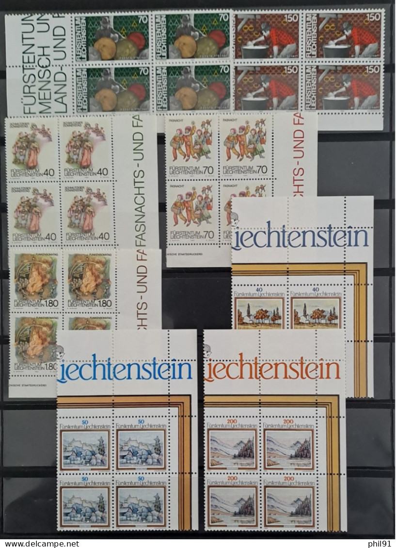 LIECHTENSTEIN    Petite collection de timbres neufs en blocs de 4 entre les années 1968 et 1987