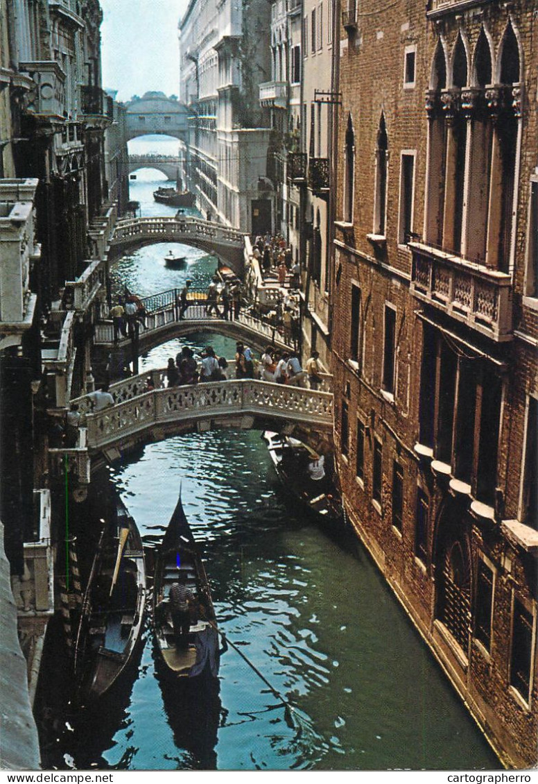 Navigation Sailing Vessels & Boats Themed Postcard Venice Rio Della Canonica - Segelboote