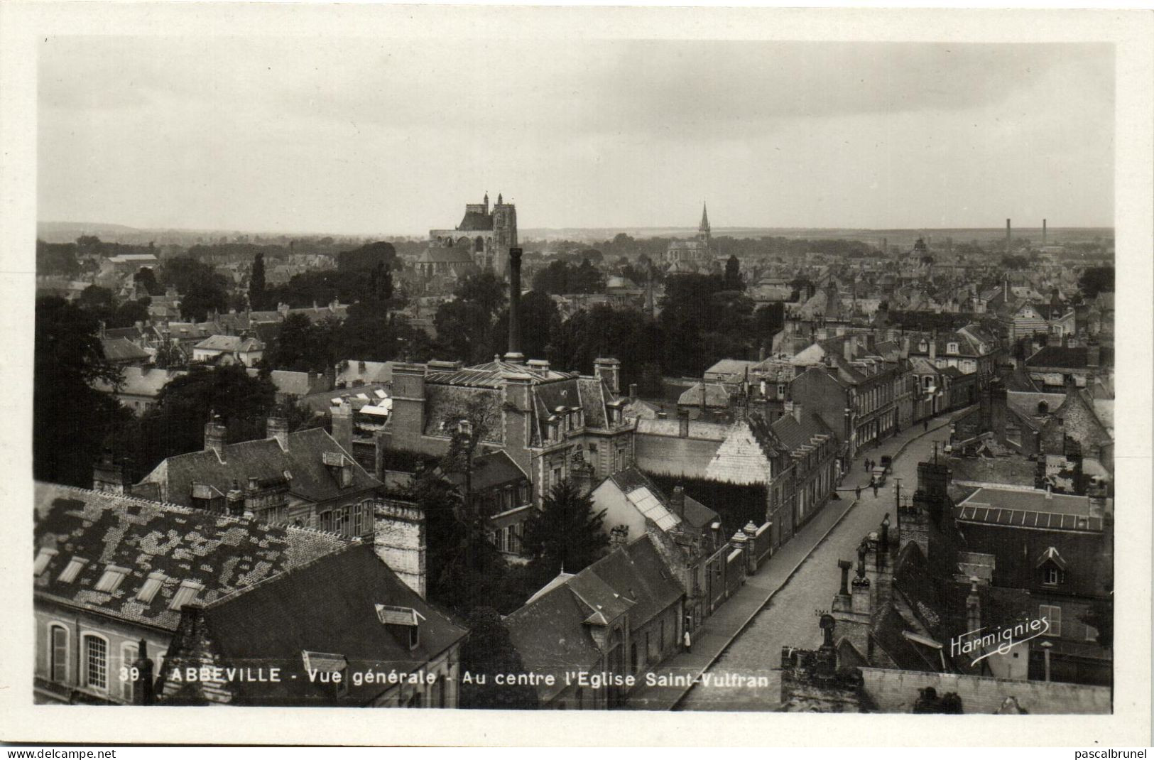 ABBEVILLE - VUE GENERALE - AU CENTRE L'EGLISE SAINT VULFRAN - Abbeville