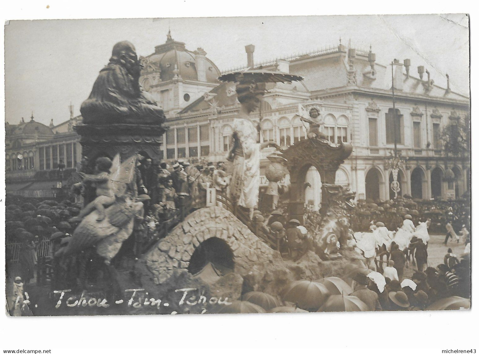 Char CHINOIS Avec Bouddha ( TCHOU TSIN TCHOU )Carnaval De NICE - China