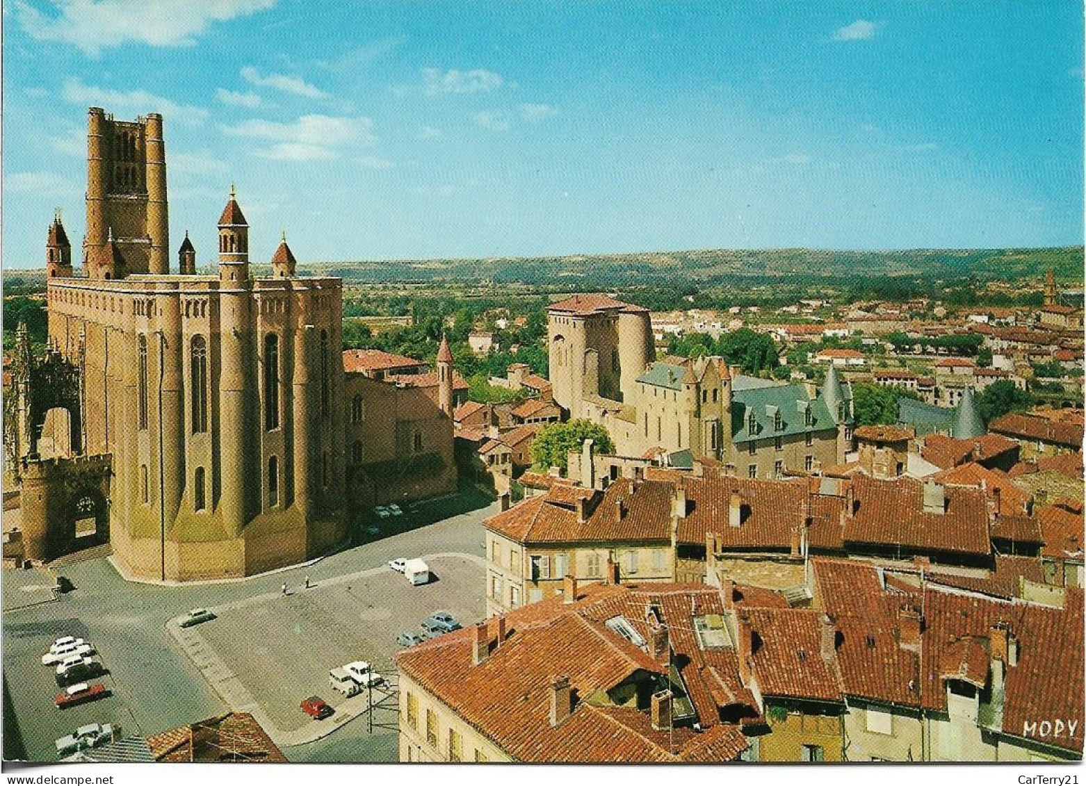 CPM. 81 ALBI. PANORAMA SUR LA BASILIQUE SAINTE CECILE. - Albi