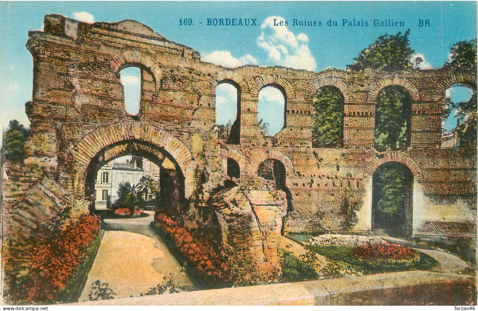 27.04.2024 - C - 169. BORDEAUX Les Ruines Du Palais Gallien - Bordeaux