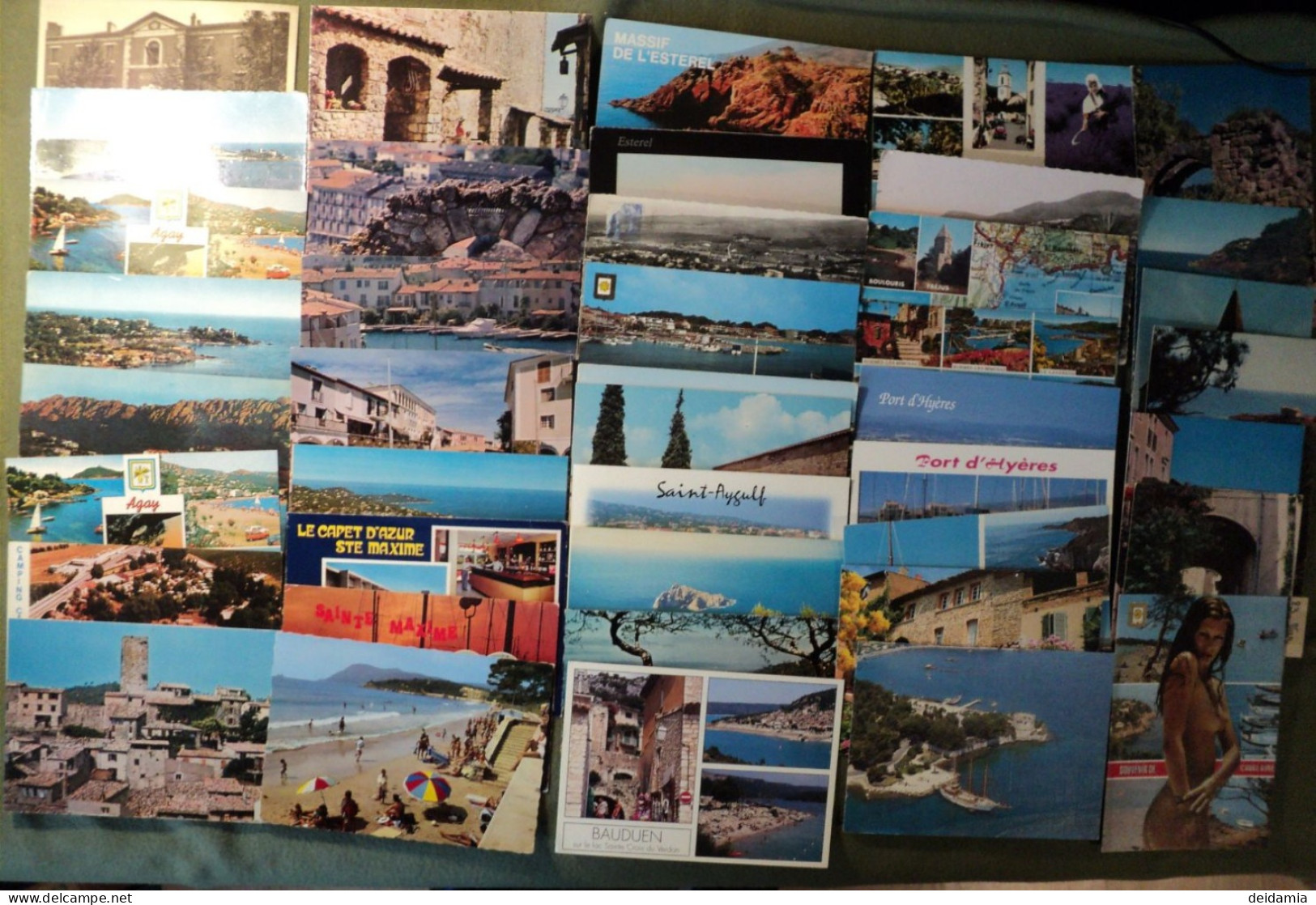 VAR. 83. LOT DE 80 CPSM ET CPM. 1958 / 2012 LE CASTELLET VUE MULTIPLE / PORQUEROLLES PLAGE DES COQUILLAGES / BANDOL PLAG - Collections & Lots