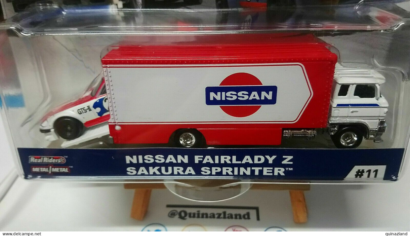 Hot Wheels Team Transport Nissan Fairlady Z Sakura Sprinter #11 - HotWheels