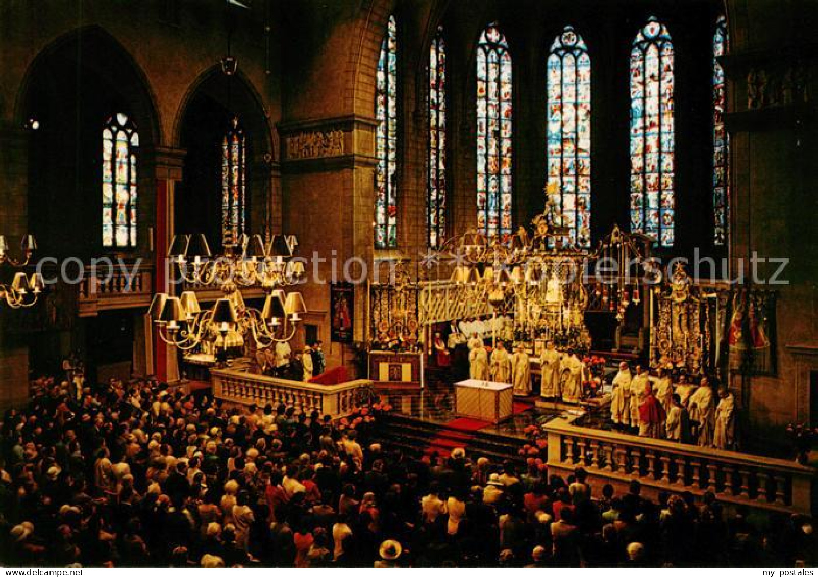 73789313 Luxembourg Belgien Grand-messe Celebre En La Cathedrale De Notre-Dame D - Aarlen