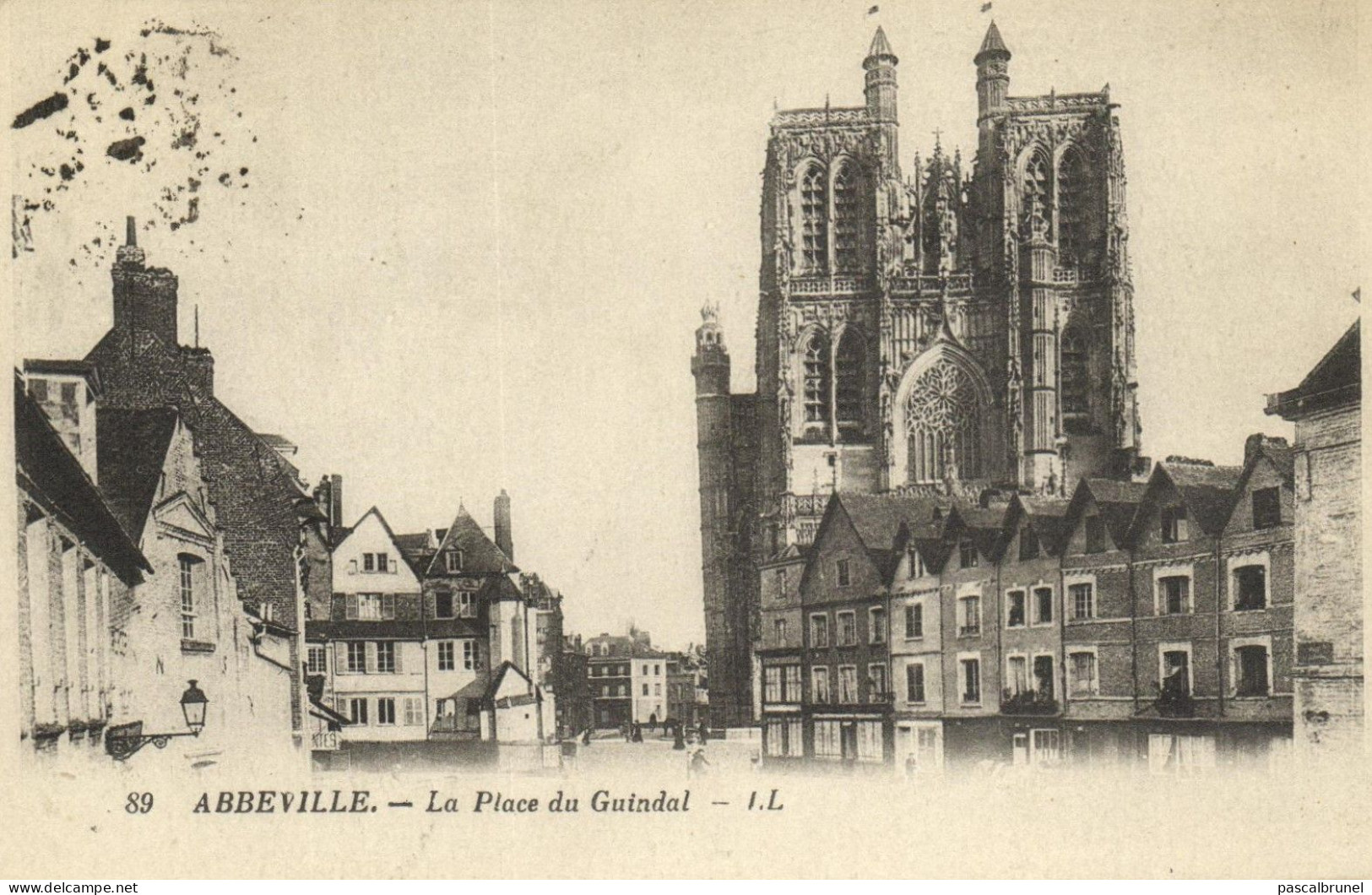 ABBEVILLE - LA PLACE DU GUINDAL - Abbeville