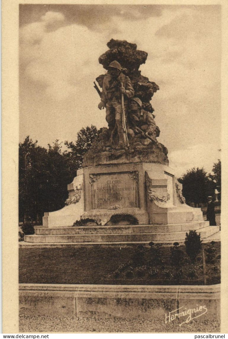 ABBEVILLE - LE MONUMENT AUX MORTS ( 1914-1918 ) - Abbeville
