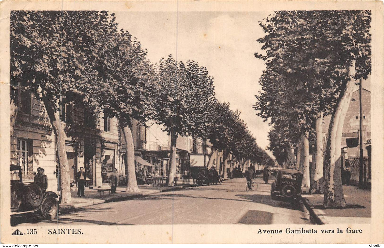 24-5236 :  SAINTES. AVENUE GAMBETTA VERS LA GARE - Saintes