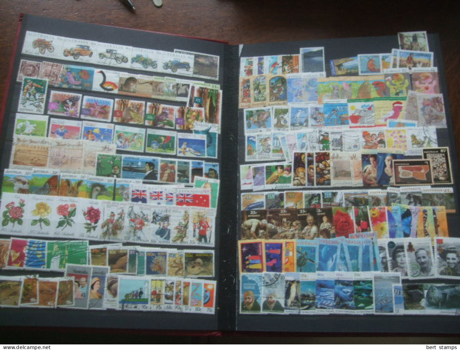 Stockbook With Australie And Others Nice To Explore - Collections (with Albums)