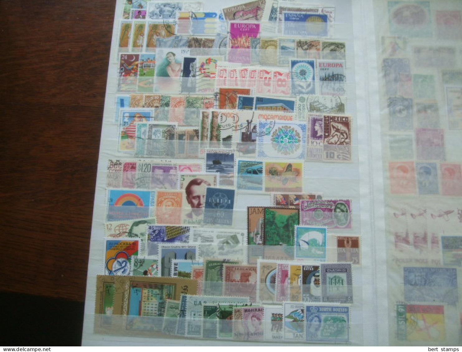 Stockbook  With Australie And Others Nice To Explore - Collections (en Albums)