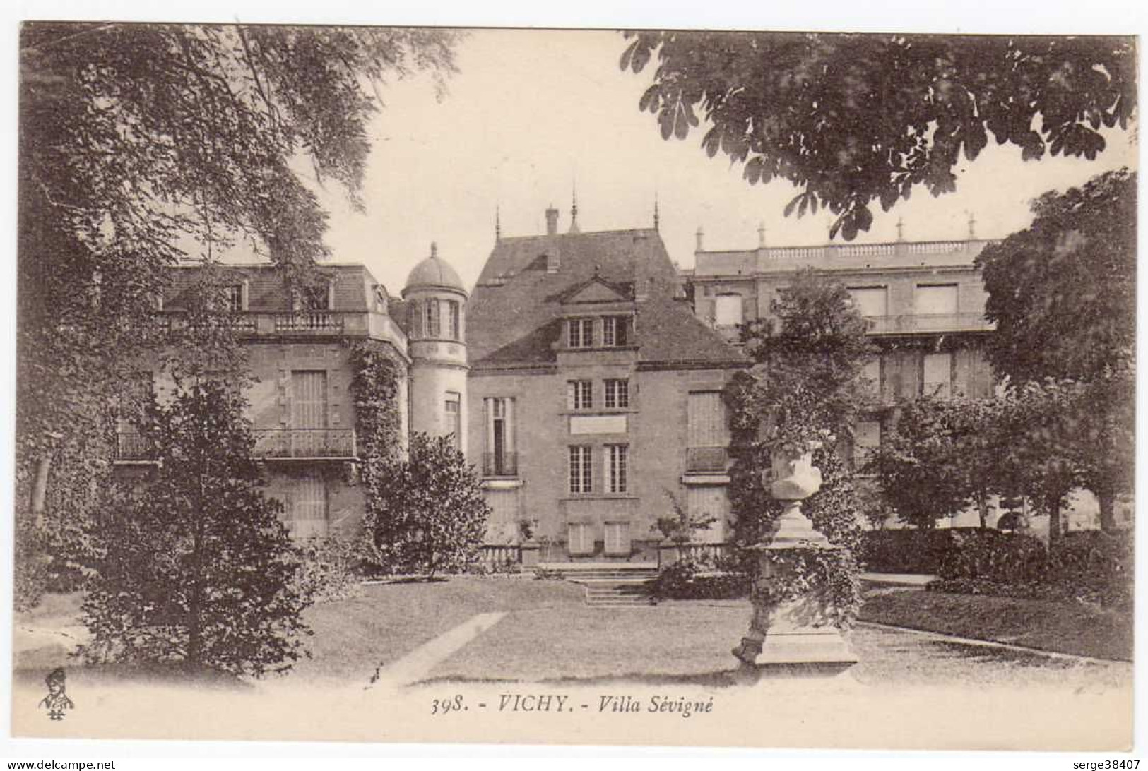 Vichy - Villa Sévigné # 3-8/8 - Vichy