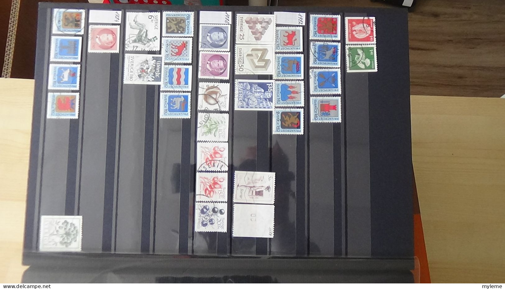 BF43 Bel ensemble de timbres de divers pays dont bloc N° 3 ** signé (1 adhérence en haut) voir scan. Cote 800 euros