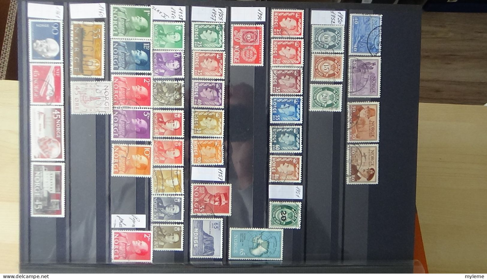 BF43 Bel ensemble de timbres de divers pays dont bloc N° 3 ** signé (1 adhérence en haut) voir scan. Cote 800 euros