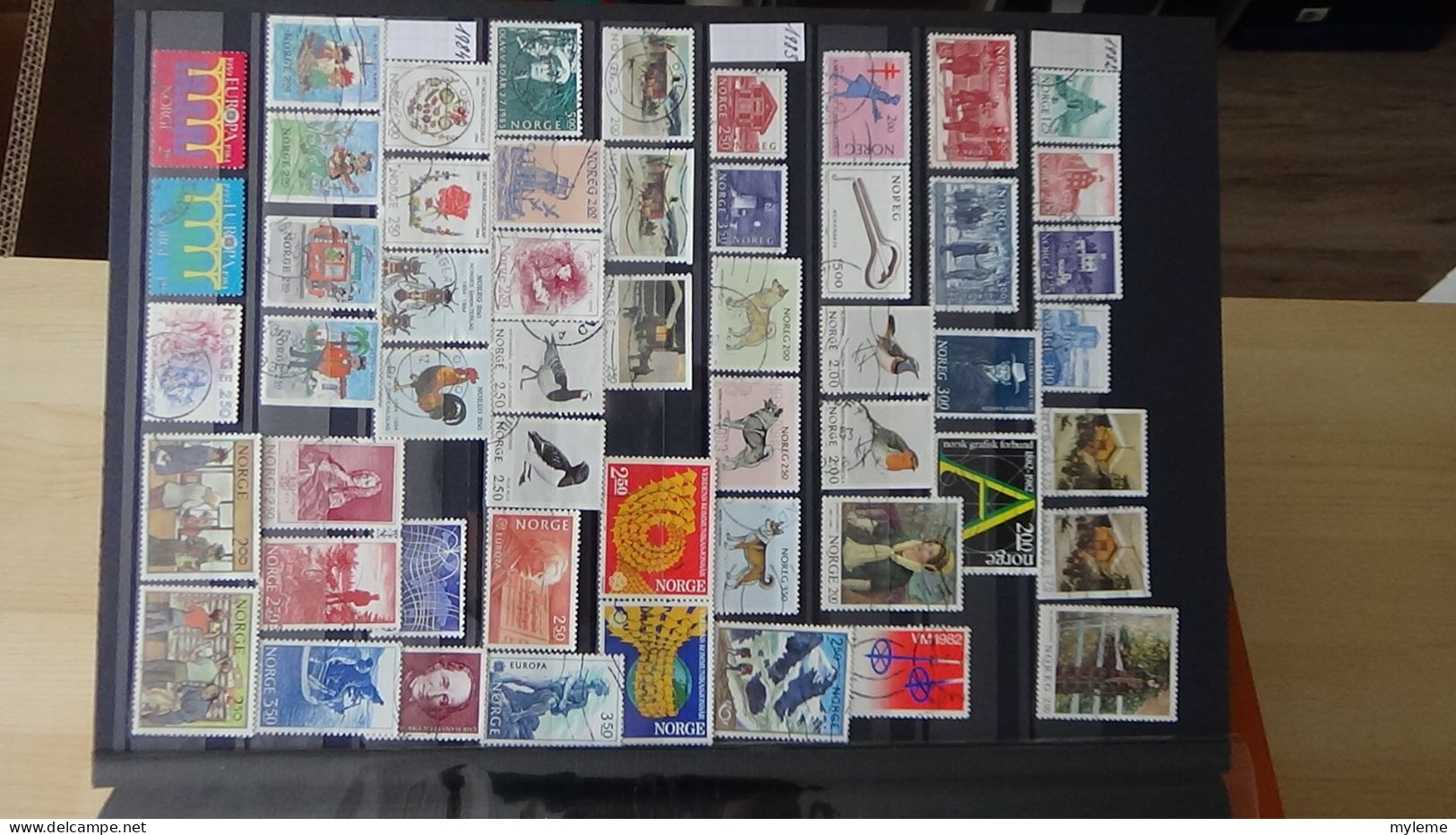 BF43 Bel ensemble de timbres de divers pays dont bloc N° 3 ** signé (1 adhérence en haut) voir scan. Cote 800 euros