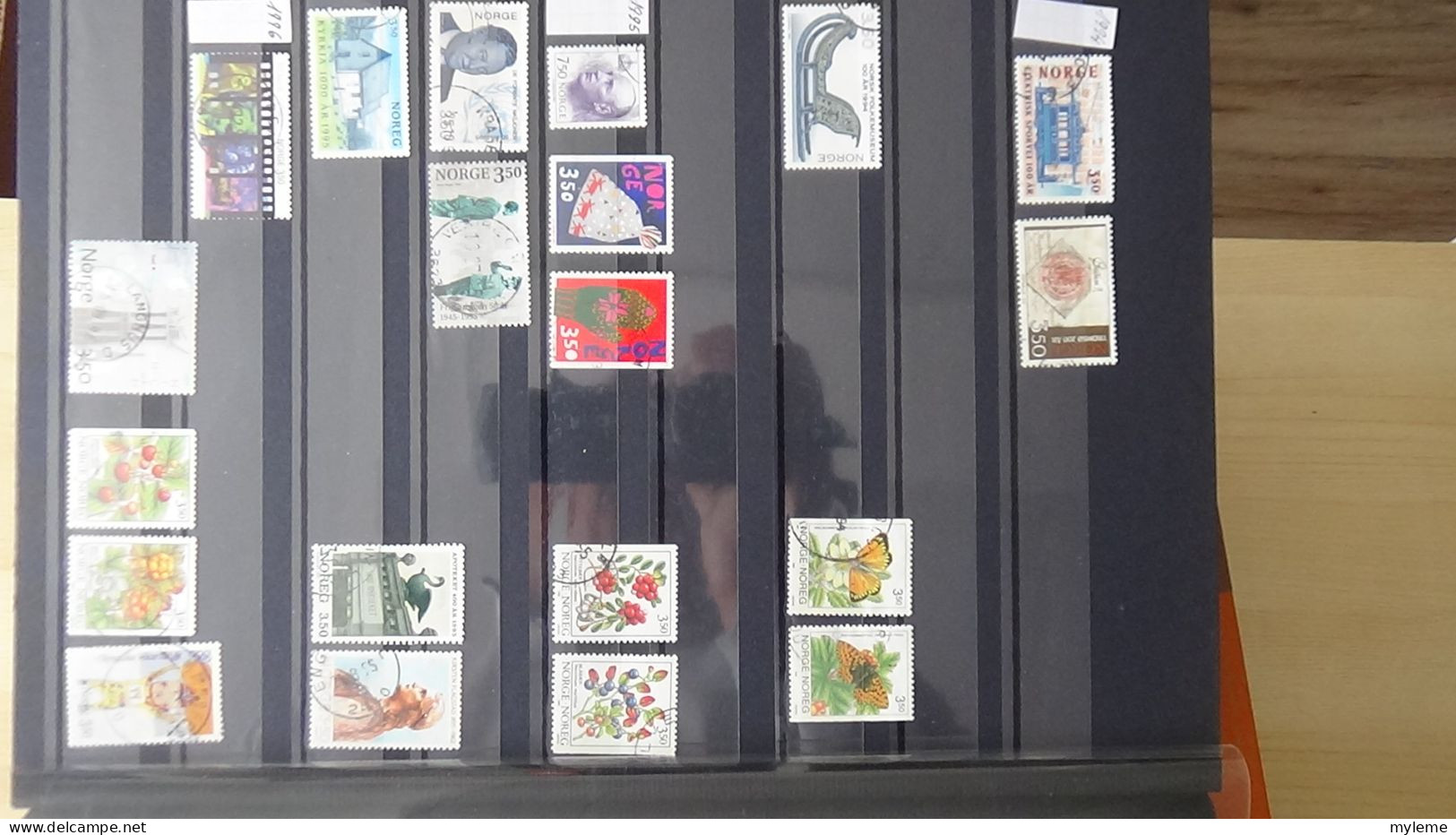 BF43 Bel ensemble de timbres de divers pays dont bloc N° 3 ** signé (1 adhérence en haut) voir scan. Cote 800 euros