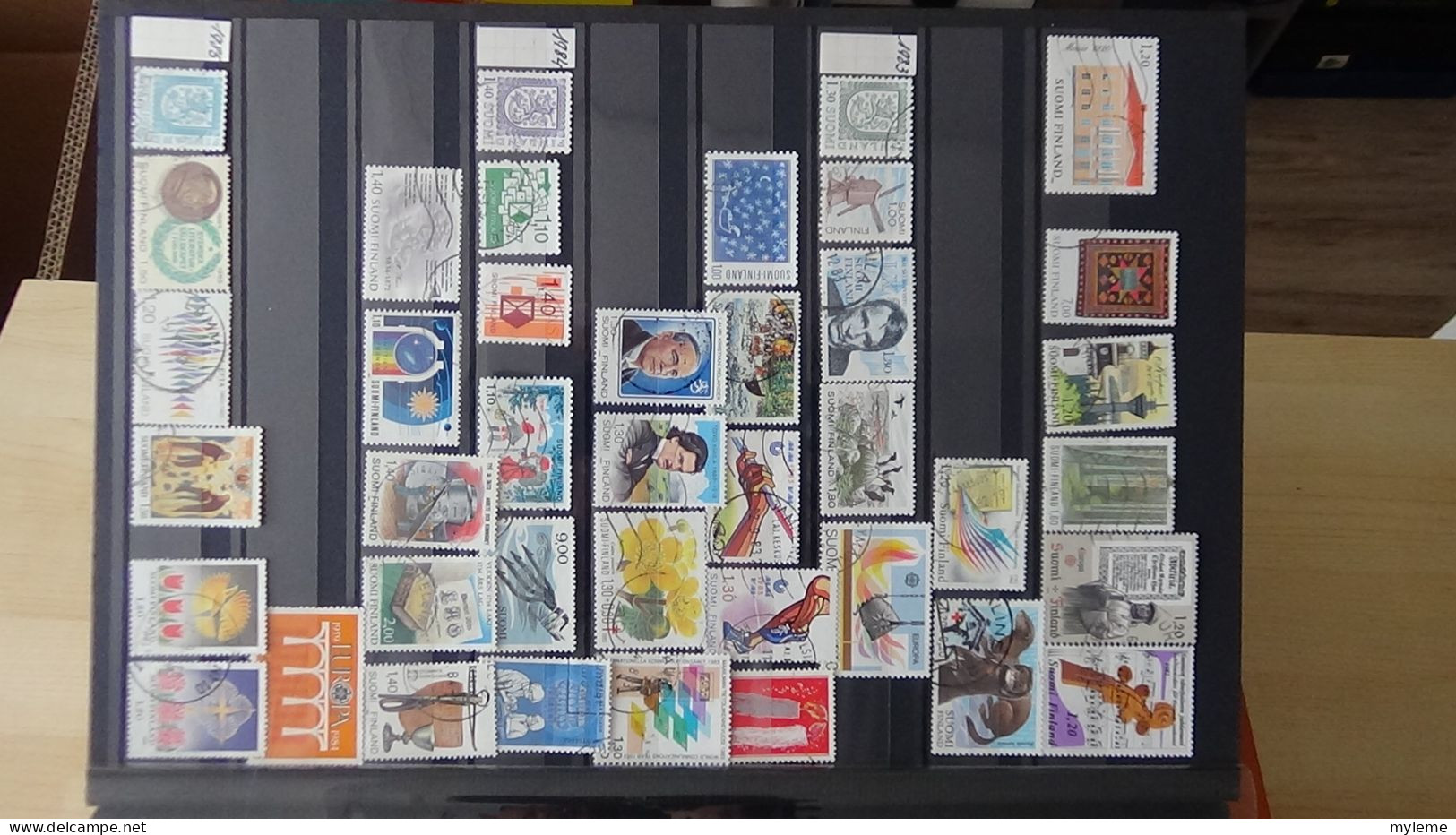 BF43 Bel ensemble de timbres de divers pays dont bloc N° 3 ** signé (1 adhérence en haut) voir scan. Cote 800 euros