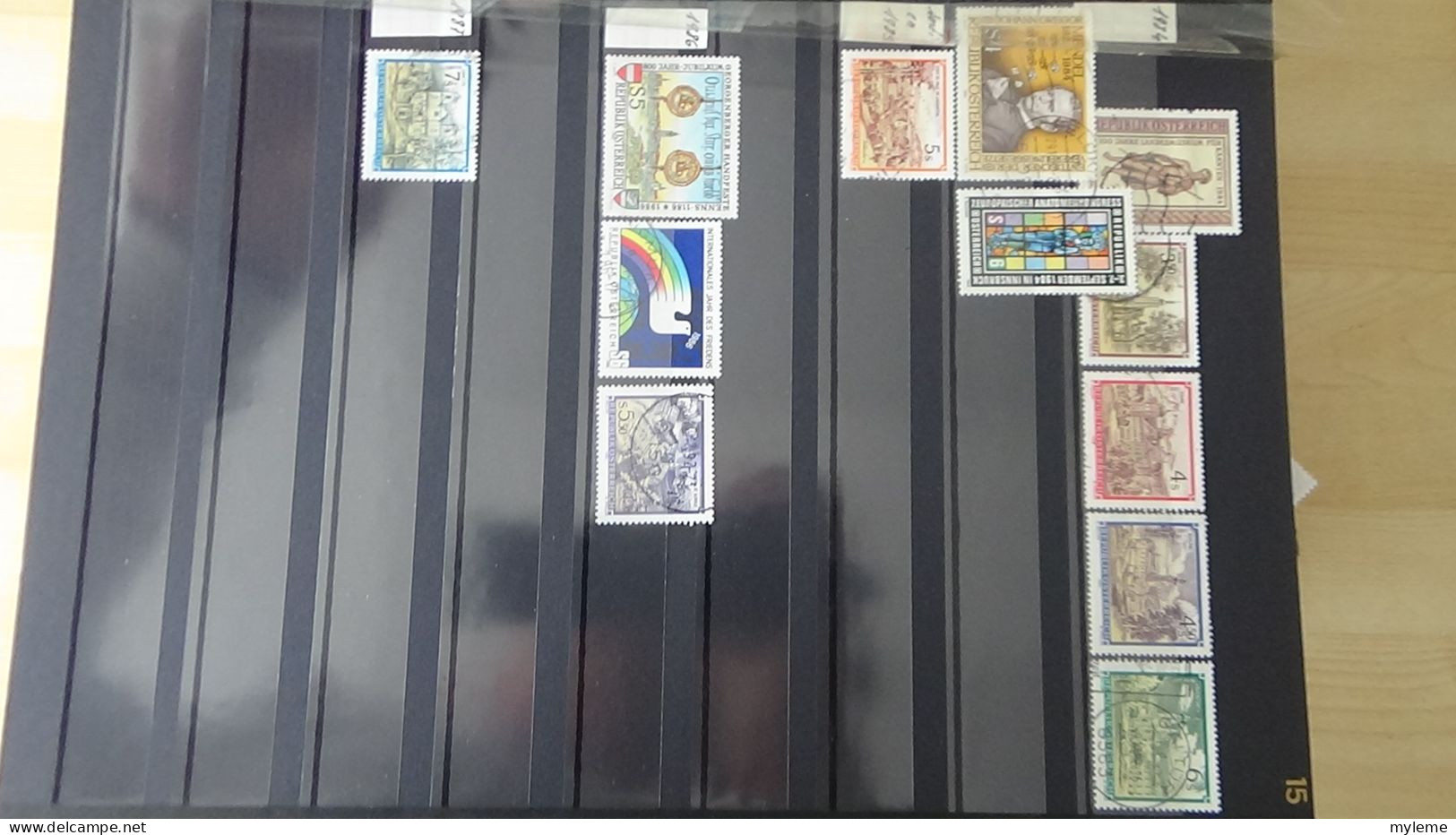 BF44 Bel ensemble de timbres de divers pays dont PA 15 * signé  voir scan. Cote 800 euros