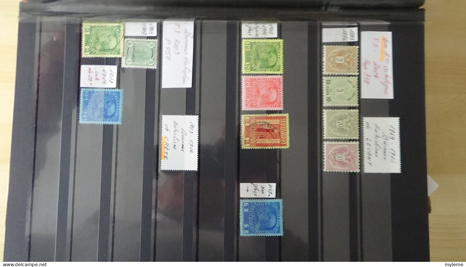 BF44 Bel ensemble de timbres de divers pays dont PA 15 * signé  voir scan. Cote 800 euros