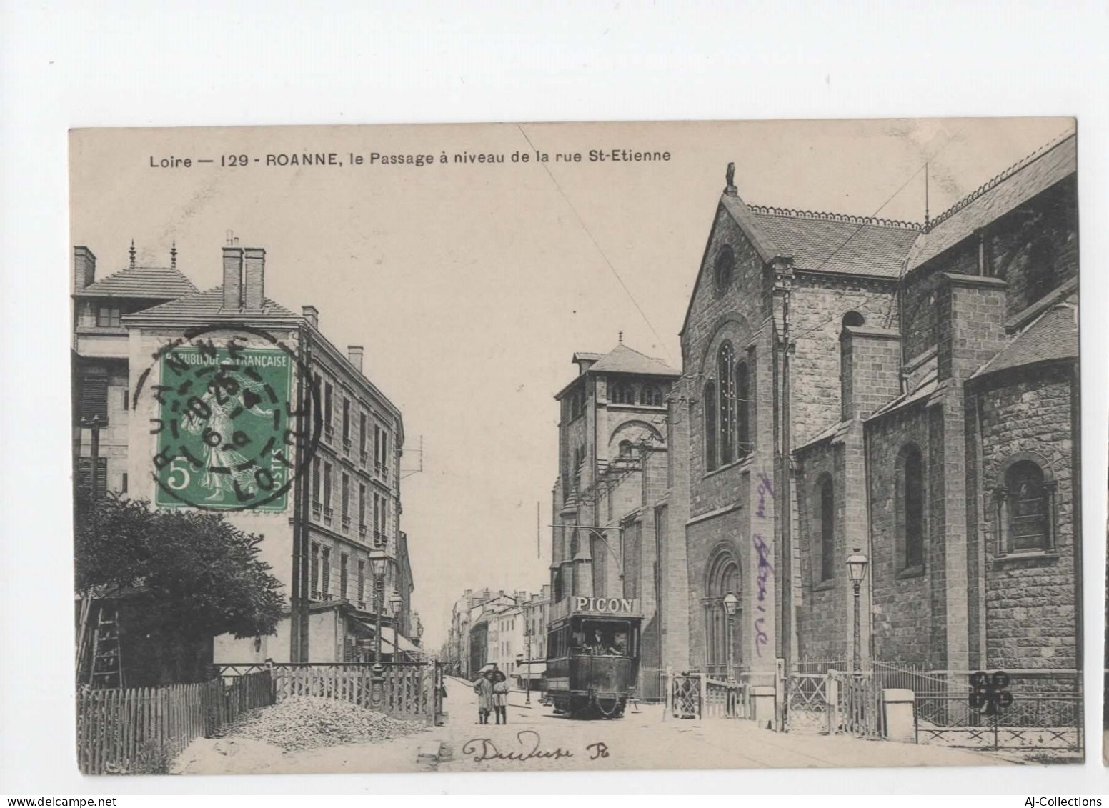 AJC - Roanne - Le Passage à Niveau De La Rue St Etienne - Roanne