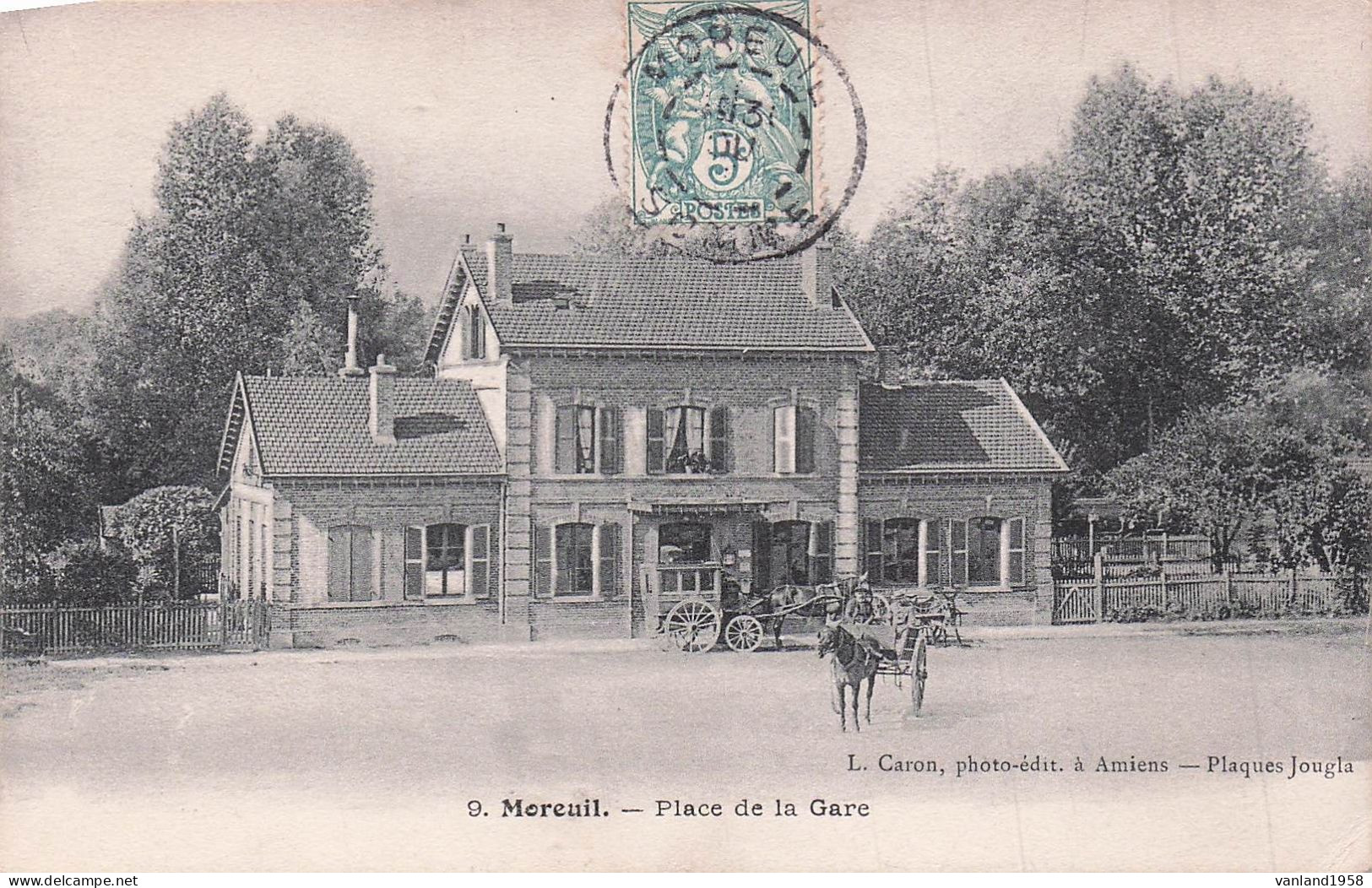 MOREUIL-place De La Gare - Moreuil
