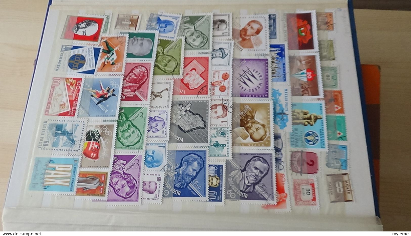 BF45 Bel Ensemble De Timbres De Divers Pays Dont PA 14 ** (1 Adhérence) Voir Scan. Cote 2000 Euros - Collections (with Albums)