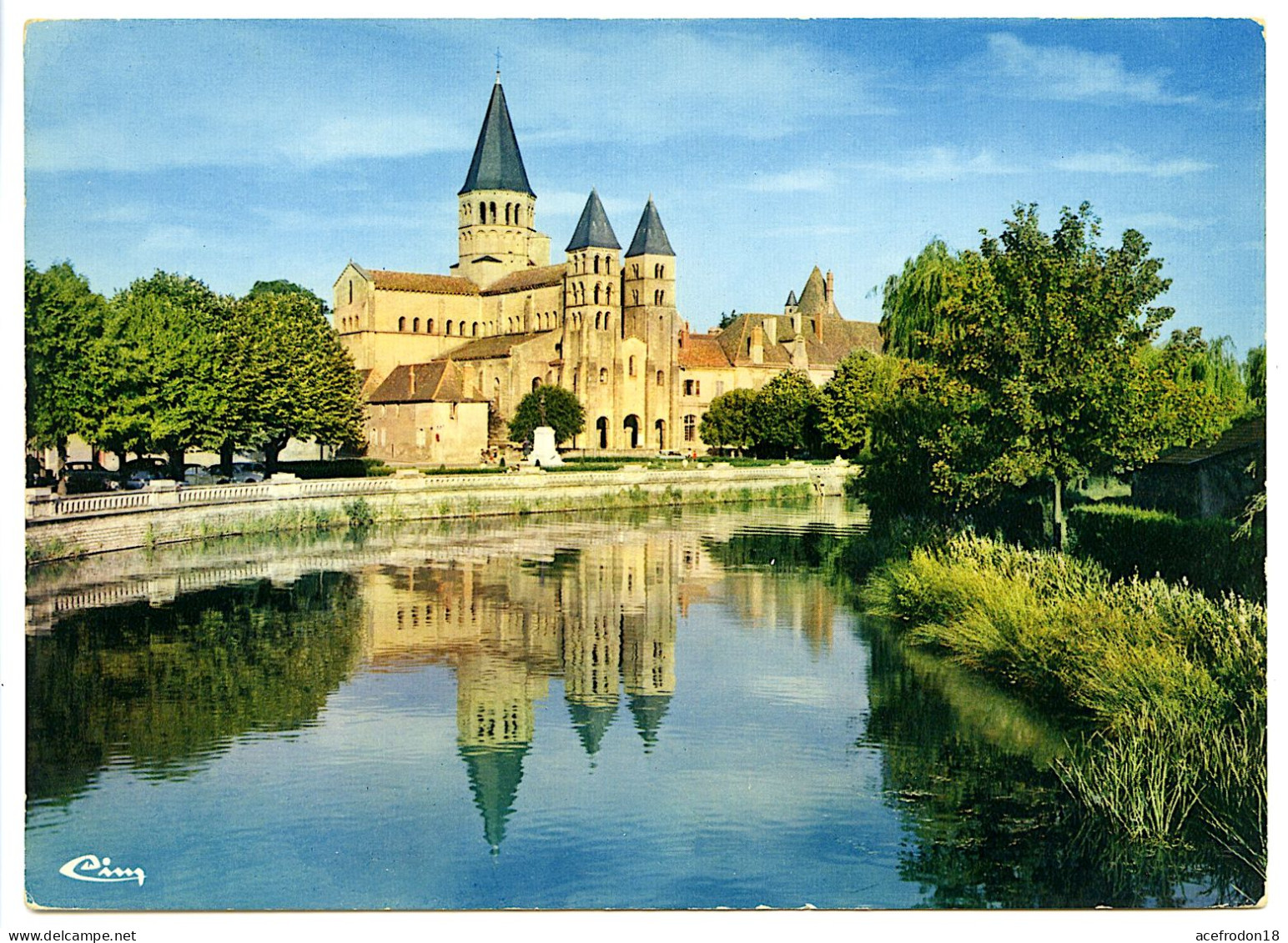 Paray-le-Monial - Basilique Du Sacré-Coeur - Paray Le Monial