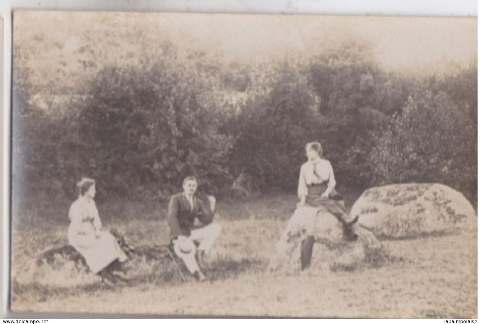 Carte Photo  Montournais Dans Les Environs Henri Raillé Et Melles Berthe Et Marie Daigneau A La Campagne   Réf 29908 - Lugares