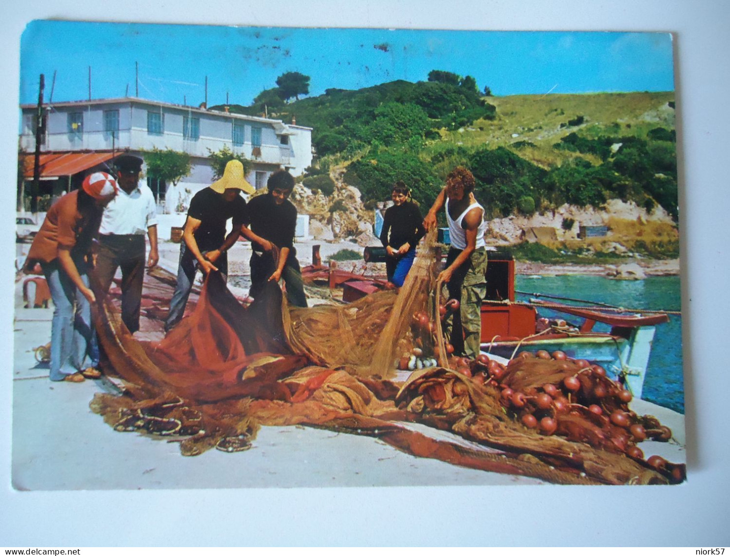 GREECE   POSTCARDS ΜΠΑΛΩΝΟΝΤΑΣ  ΤΡΑΒΩΝΤΑΣ   ΔΥΧΤΙΑ   FOR MORE PURCHASES 10% DISCOUNT - Griekenland