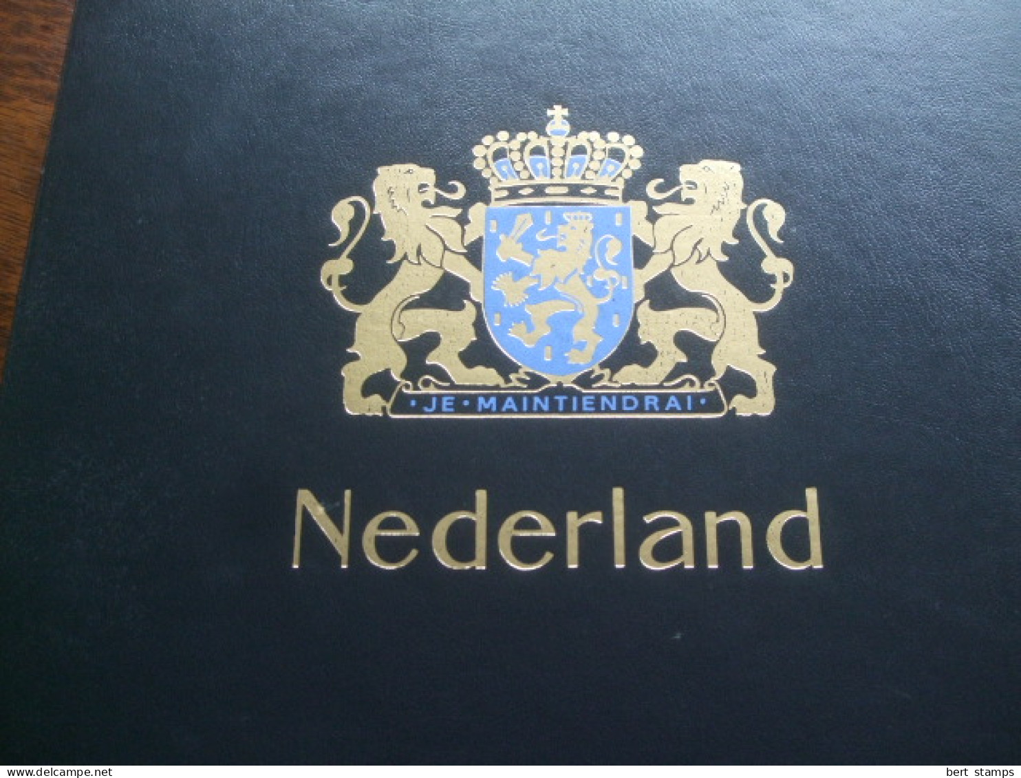 Nederland, Netherlands Collection In DAVO Album. (opbrengst Gaat Naar KIKA) - Collections