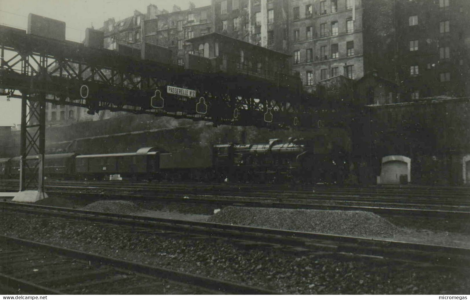 Reproduction - Locomotive 231 E 20 S/ Calais-Méditerranée - 18-5-1952 - Treni