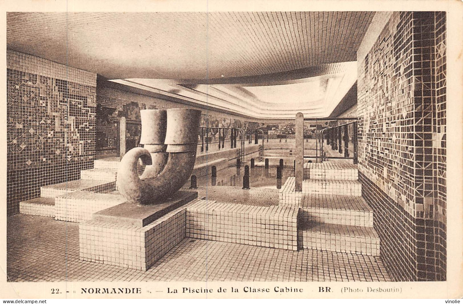 24-5253 :  COMPAGNIE GENERALE TRANSATLANTIQUE. PAQUEBOT  NORMANDIE. LA PISCINE DE LA CLASSE CABINE - Paquebots