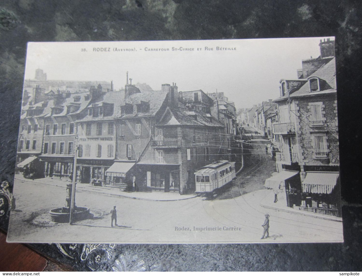 Carte Postale Aveyron Rodez, Carrefour Saint Cyrice Et Rue Béteille - Rodez