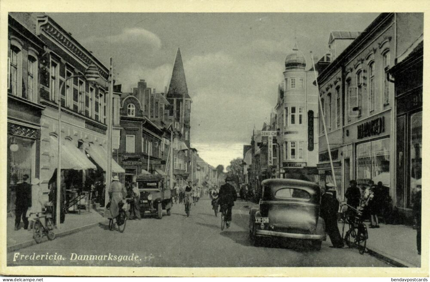 Denmark, FREDERICIA, Jutland, Danmarksgade, Shops, Cars (1930s) Postcard - Denmark