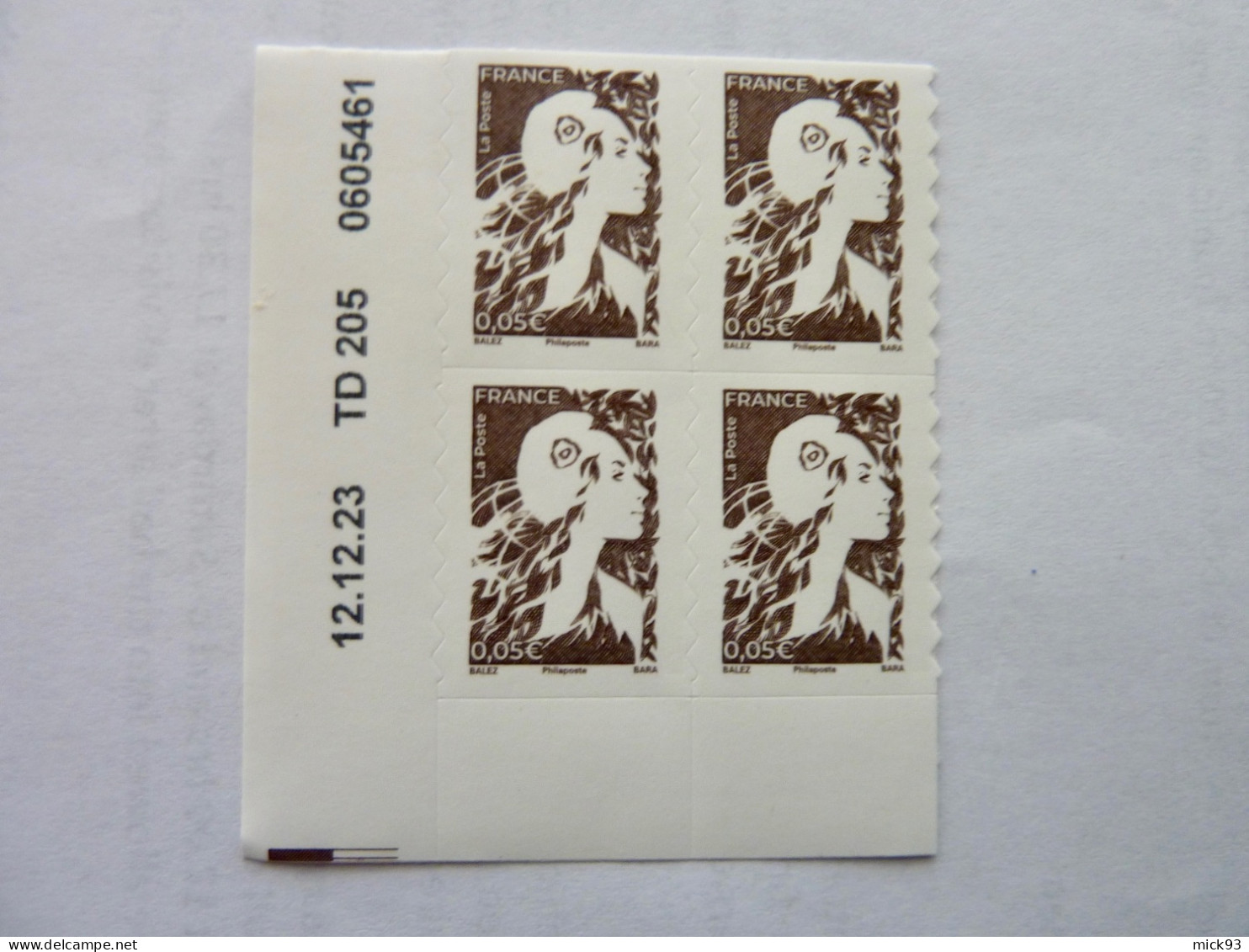 France Marianne De L'avenir 5c Adhésif Bloc De 4 Daté - Unused Stamps