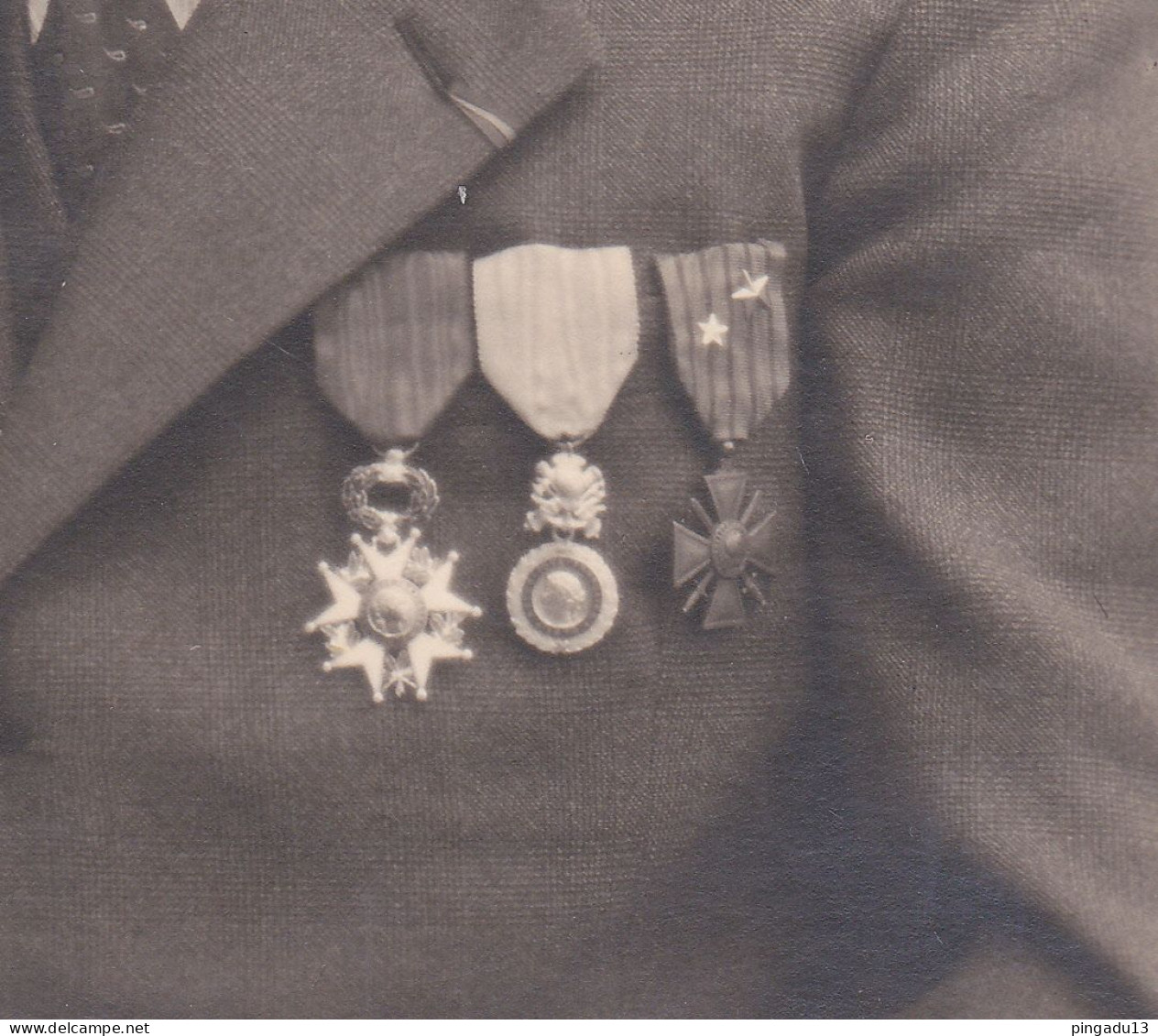 Fixe Ancien Combattant Médaille Décoration Beau Format - Anonymous Persons