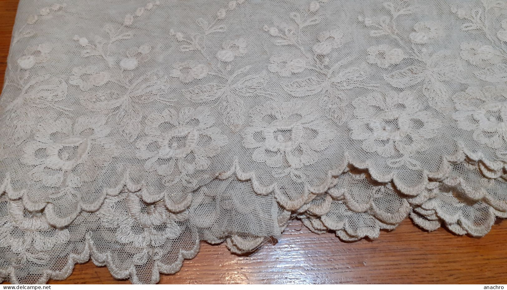 DENTELLE Sur TULLE 3.85 M X 30 Cm BRODERIE Ancienne Et PASSEMENTERIE - Kant En Stoffen