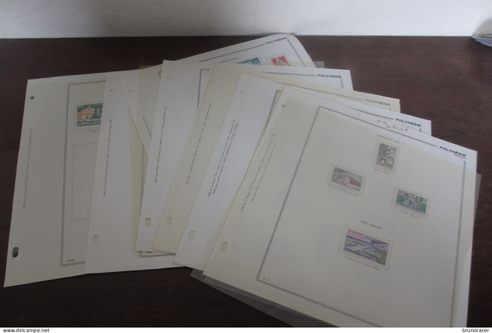 LOT POLYNESIE ANNEES 60 POSTE ET POSTE AERIENNE SUR 7 PAGES D'ALBUM NEUF* COTE 880 EUROS  VOIR SCANS - Unused Stamps