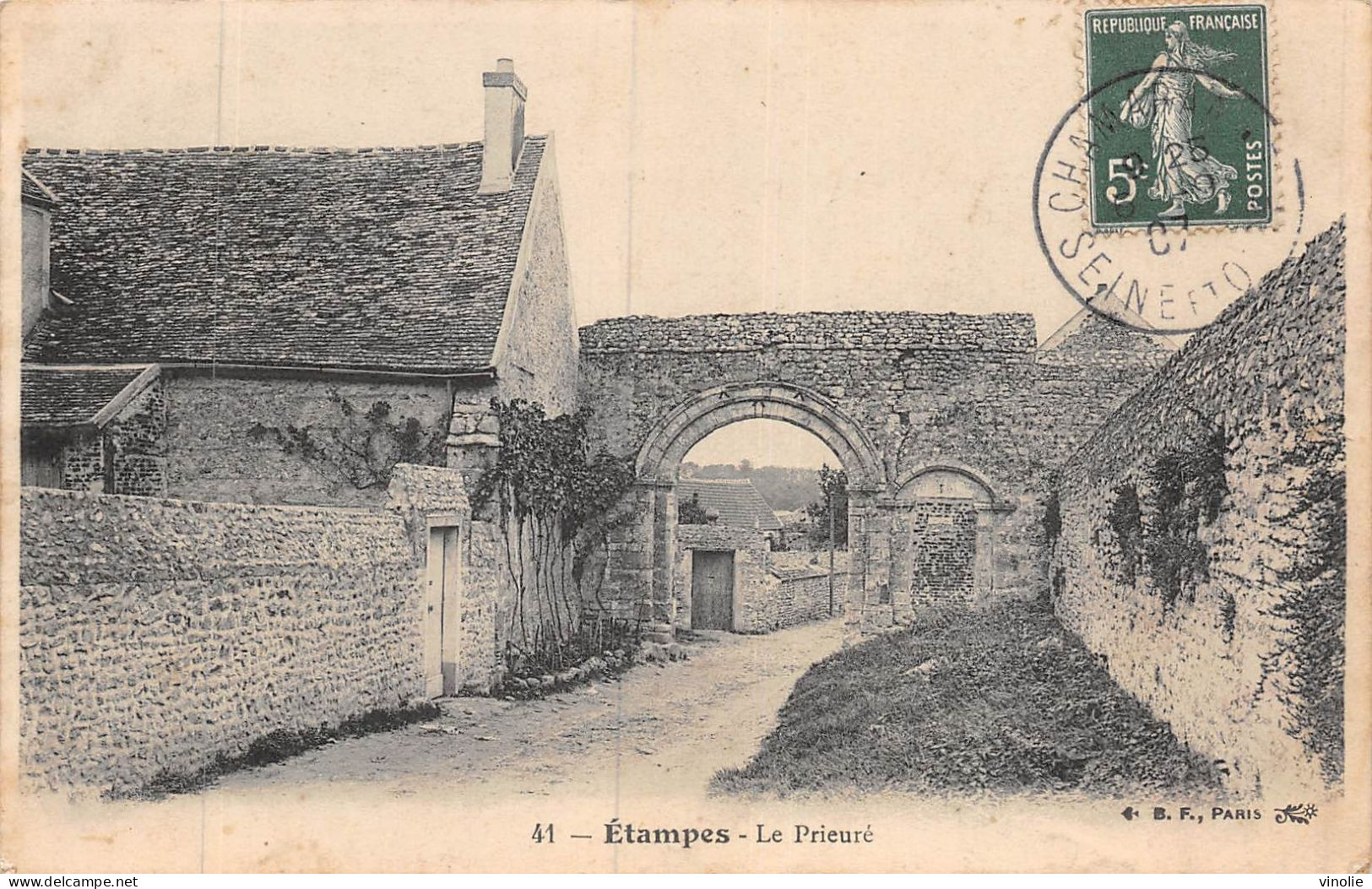 24-5289 : ETAMPES. LE PRIEURE - Etampes