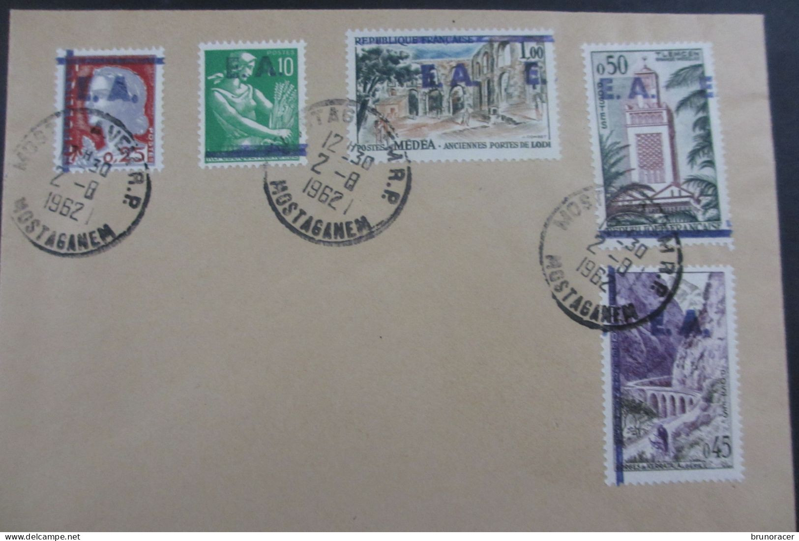 LOT ALGERIE EA INDEPENDANCE SURTOUT OBLITERE VOIR SCANS - Algeria (1962-...)