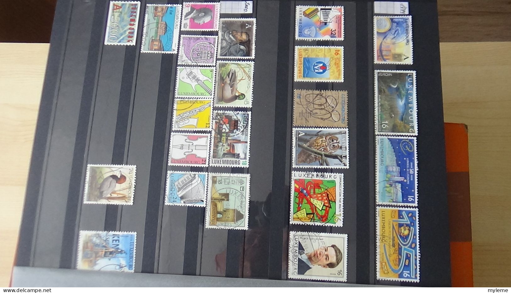 BF48 Bel ensemble de timbres de divers pays dont N° 61 + 75 + 77 ** avec petits défauts. A saisir !!!