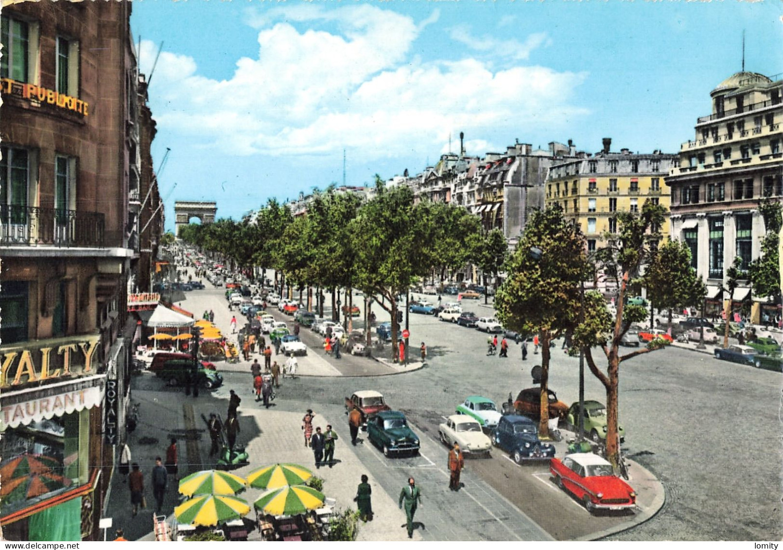 75 Paris Avenue Des Champs Elysées CPSM GF Royalty Restaurant Voiture Auto Citroen Traction Avant DS 2cv - Champs-Elysées