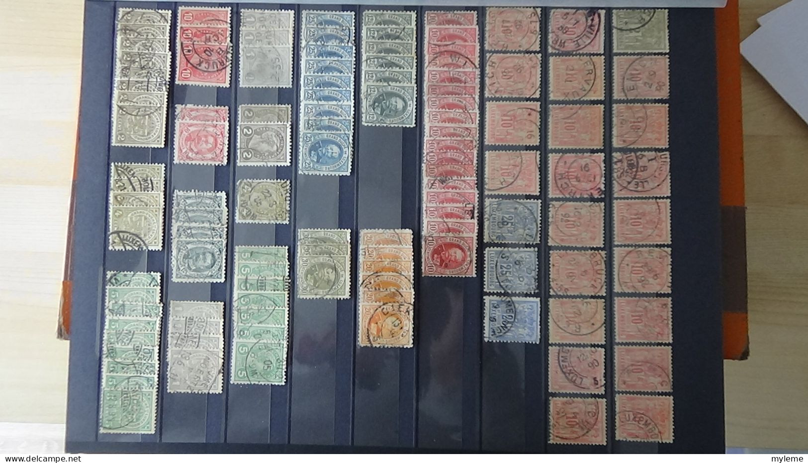 BF49 Bel ensemble de timbres de divers pays dont N° 258 + 259 + 260 ** Cote 320 euros. A saisir !!!