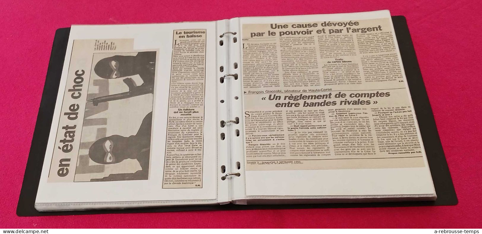CORSE- FLNC Attentats Nationalisme Police-classeur de + de 80 articles de presse originaux -Années 1994-1995-1996-Tb