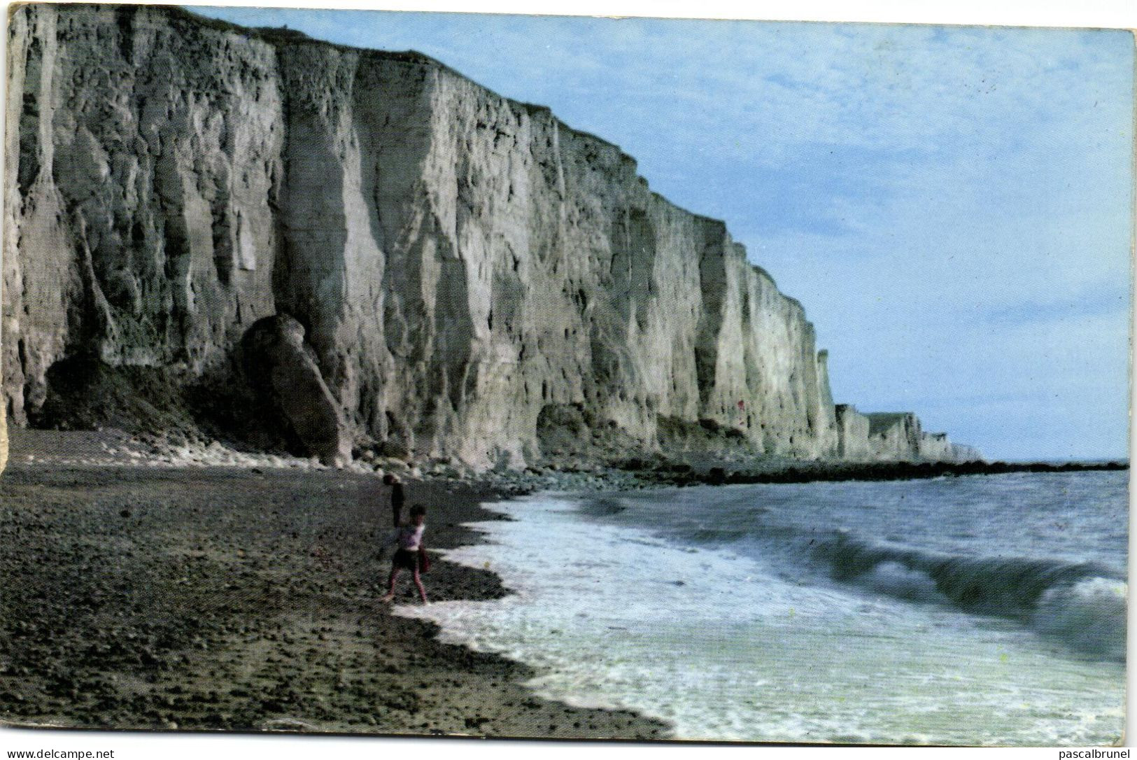 AULT - ONIVAL - LES FALAISES EN DIRECTION DU TREPORT - Ault