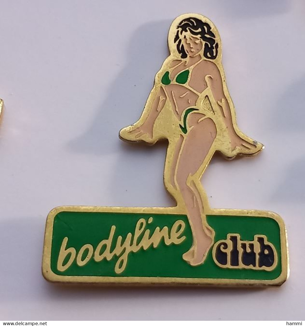 FF107 Pin's Pin'up Pin'ups Nu Nue Club Bodyline Mundolsheim Alsace Fitness France Achat Immédiat - Pin-ups