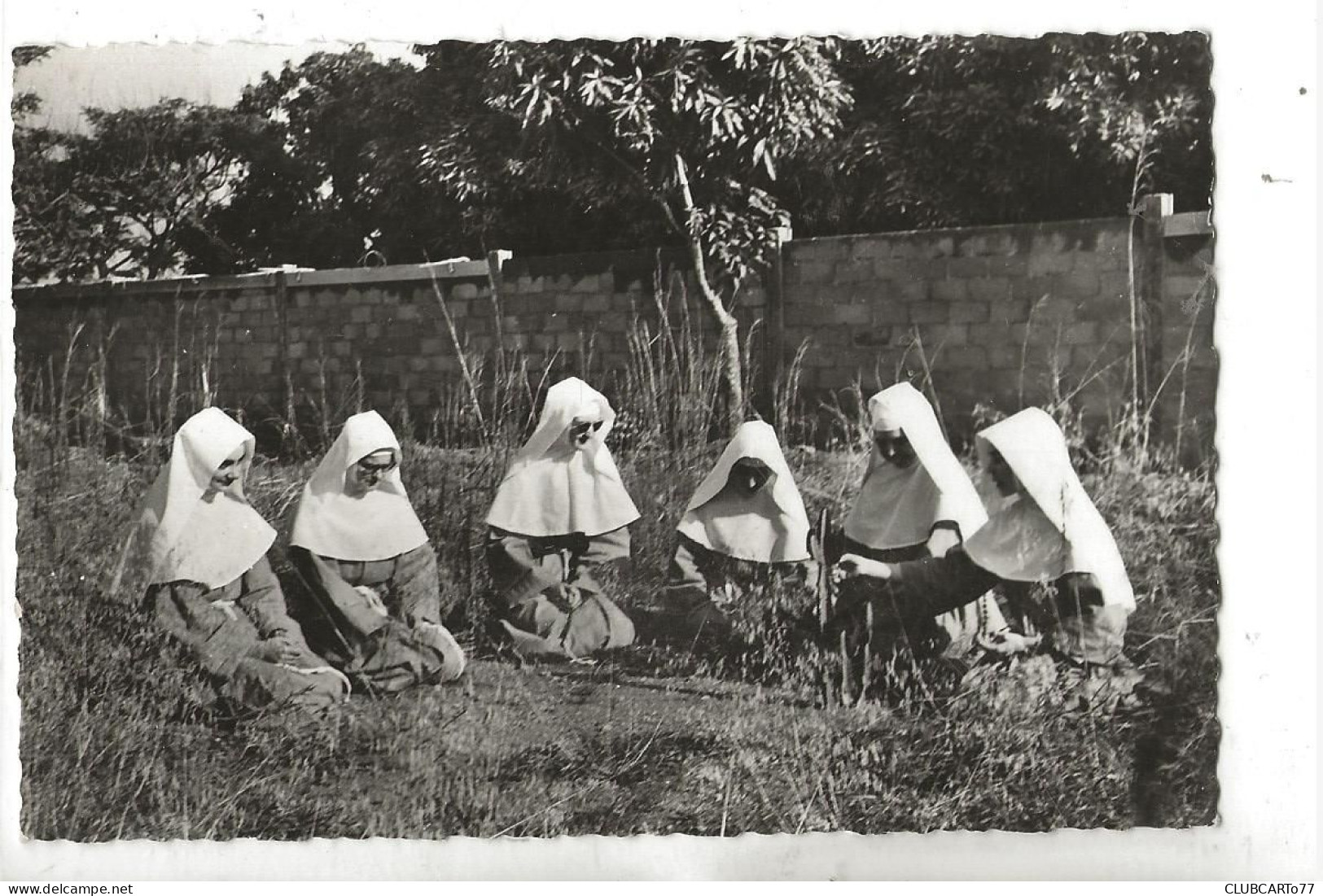 Bouar (République Centrafricaine) : GP Des Soeurs Du Monastère Des Clarisses En 1950 (animé) PF - Repubblica Centroafricana